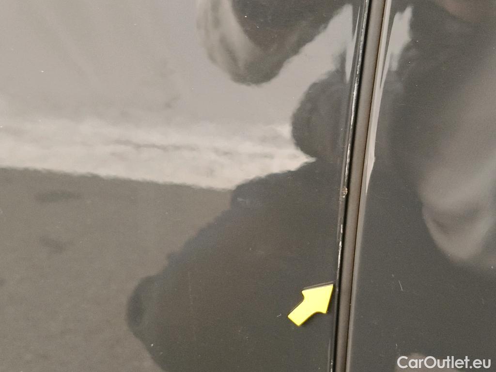  Volkswagen  Golf  VOLKSWAGEN / 2020 / 5P / Berline 2.0 TDI SCR 150 DSG7 Life Busi 1st #19