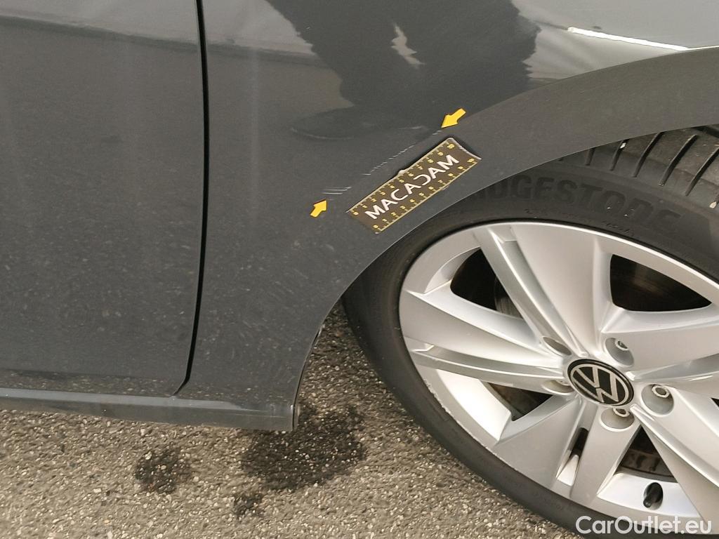  Volkswagen  Golf  VOLKSWAGEN / 2020 / 5P / Berline 2.0 TDI SCR 150 DSG7 Life Busi 1st #64