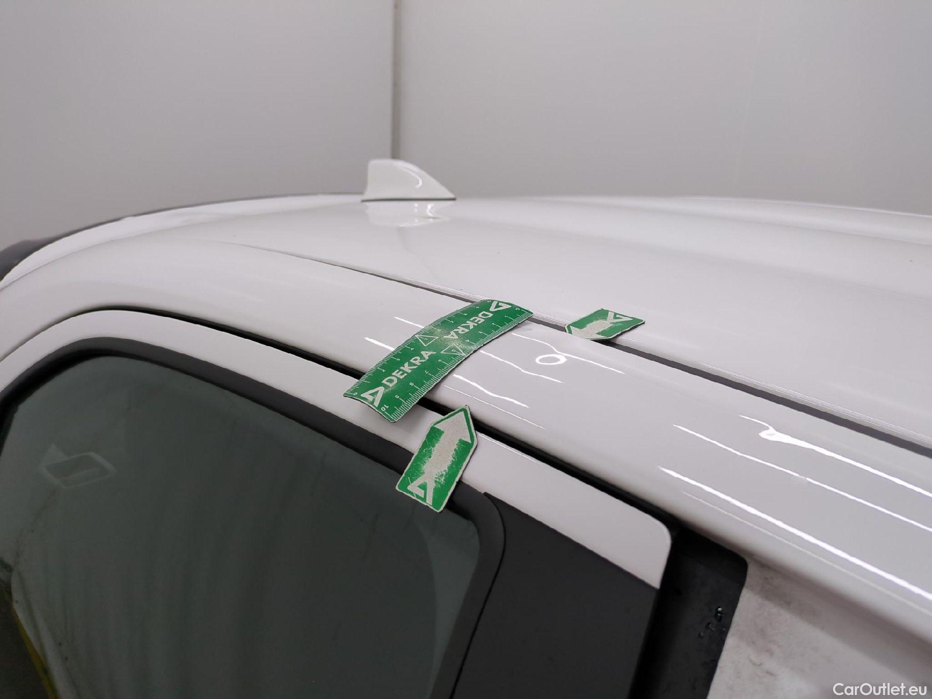  Toyota  Yaris TOYOTA  Hybride / 2019 / 5P / Berline Hybride 116h Dynamic Business Stage Acad #15