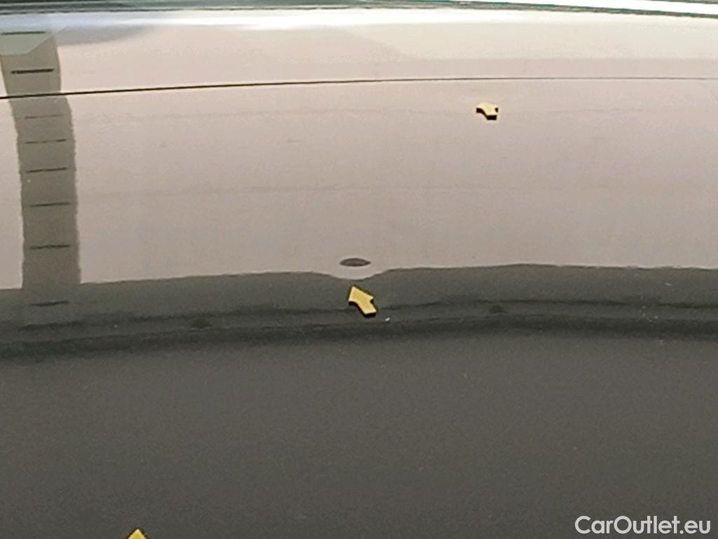  Volkswagen  Golf  VOLKSWAGEN / 2020 / 5P / Berline 2.0 TDI SCR 150 DSG7 Life Busi 1st #10