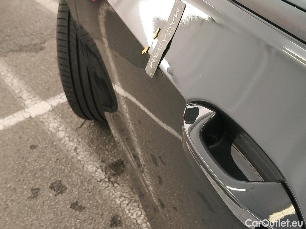  Volkswagen  Golf  VOLKSWAGEN / 2020 / 5P / Berline 2.0 TDI SCR 150 DSG7 Life Busi 1st #21