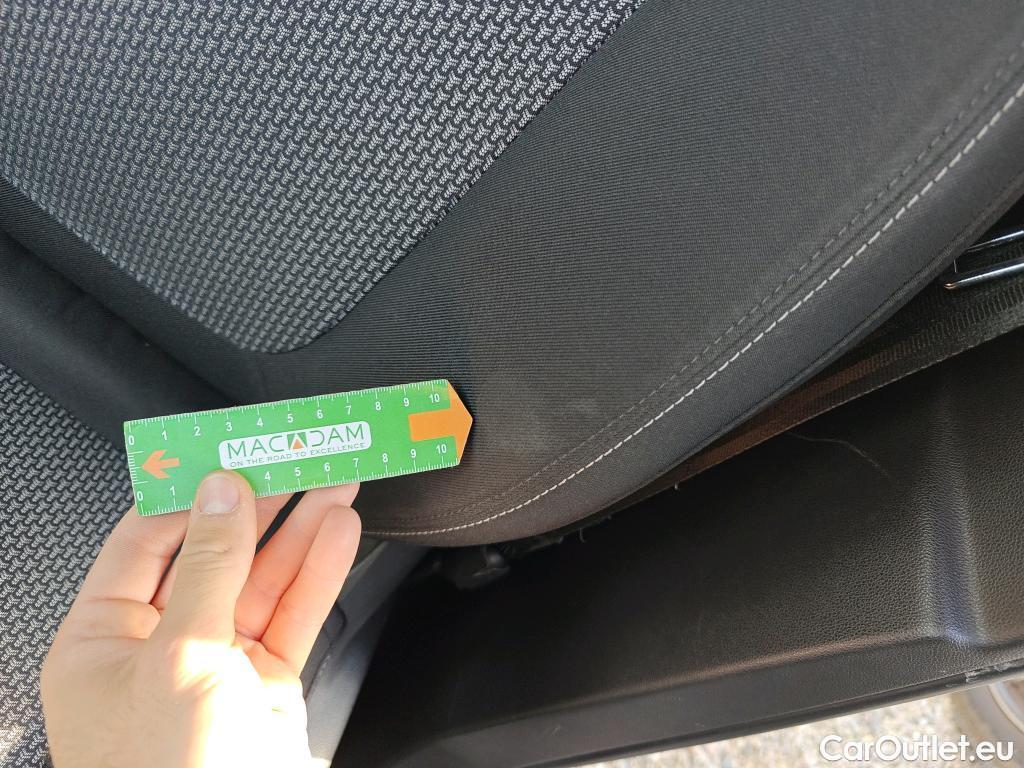  Opel   Grandland X OPEL Grandland / 2021 / 5P / todoterreno 1.5 CDTi Business Edition Auto #8