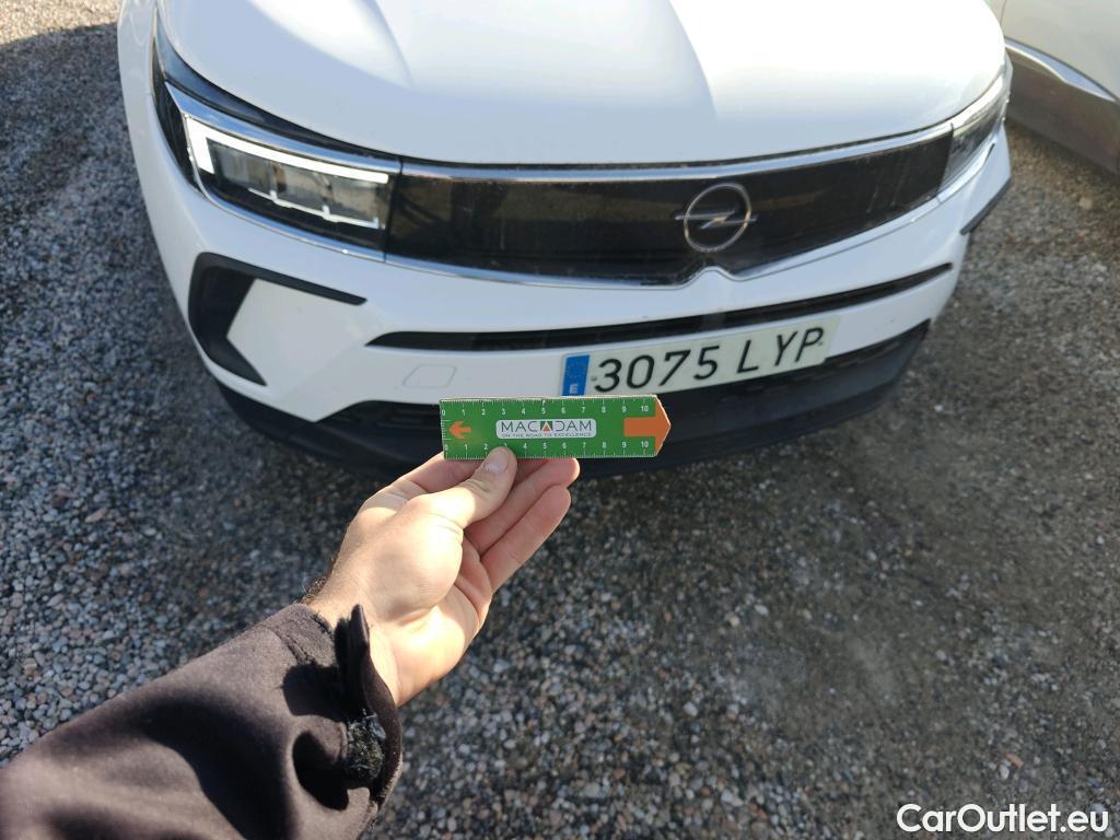  Opel   Grandland X OPEL Grandland / 2021 / 5P / todoterreno 1.5 CDTi Business Edition Auto #15