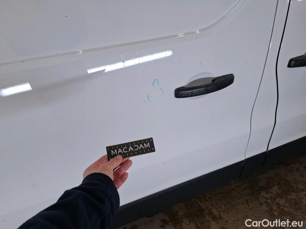  Renault  Trafic RENAULT  / 2021 / 4P / Fourgon tôlé FG GCF L2H1 3T Blue dCi 130 #26