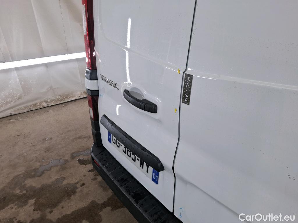  Renault  Trafic RENAULT  / 2021 / 4P / Fourgon tôlé FG GCF L2H1 3T Blue dCi 130 #1