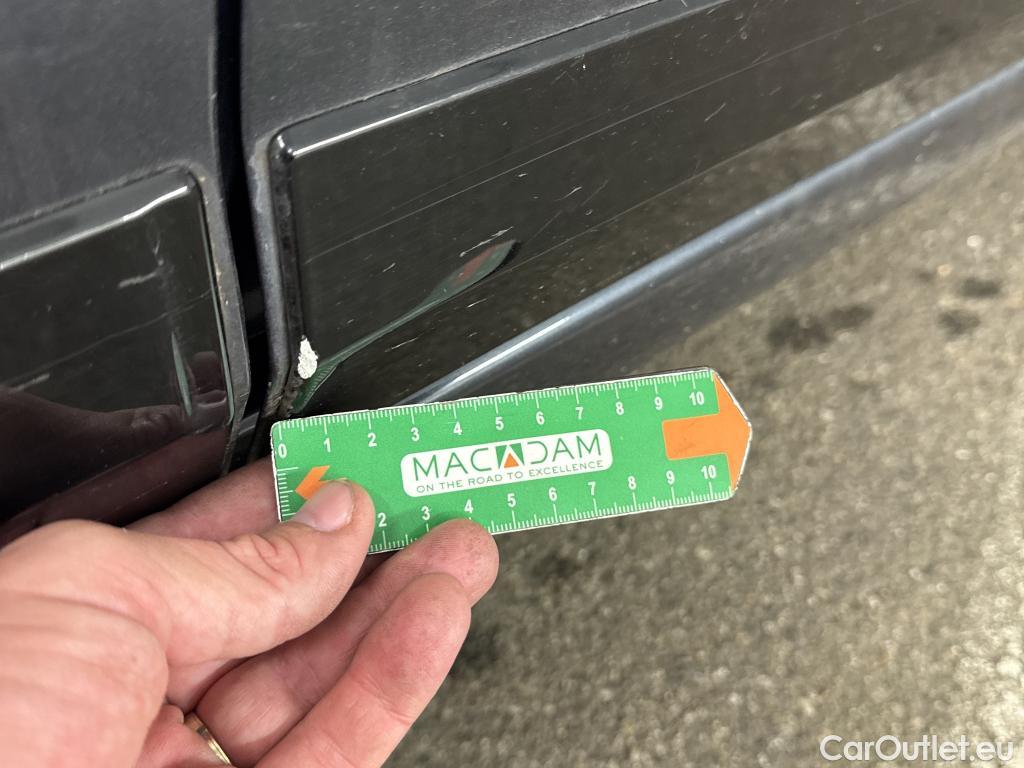  Nissan  Micra NISSAN  5p Berline IG-T 90 Made In France #18