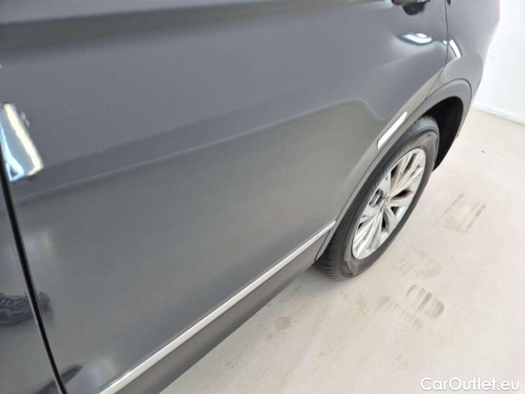  Volkswagen  Tiguan 1.5 TSI Life #3