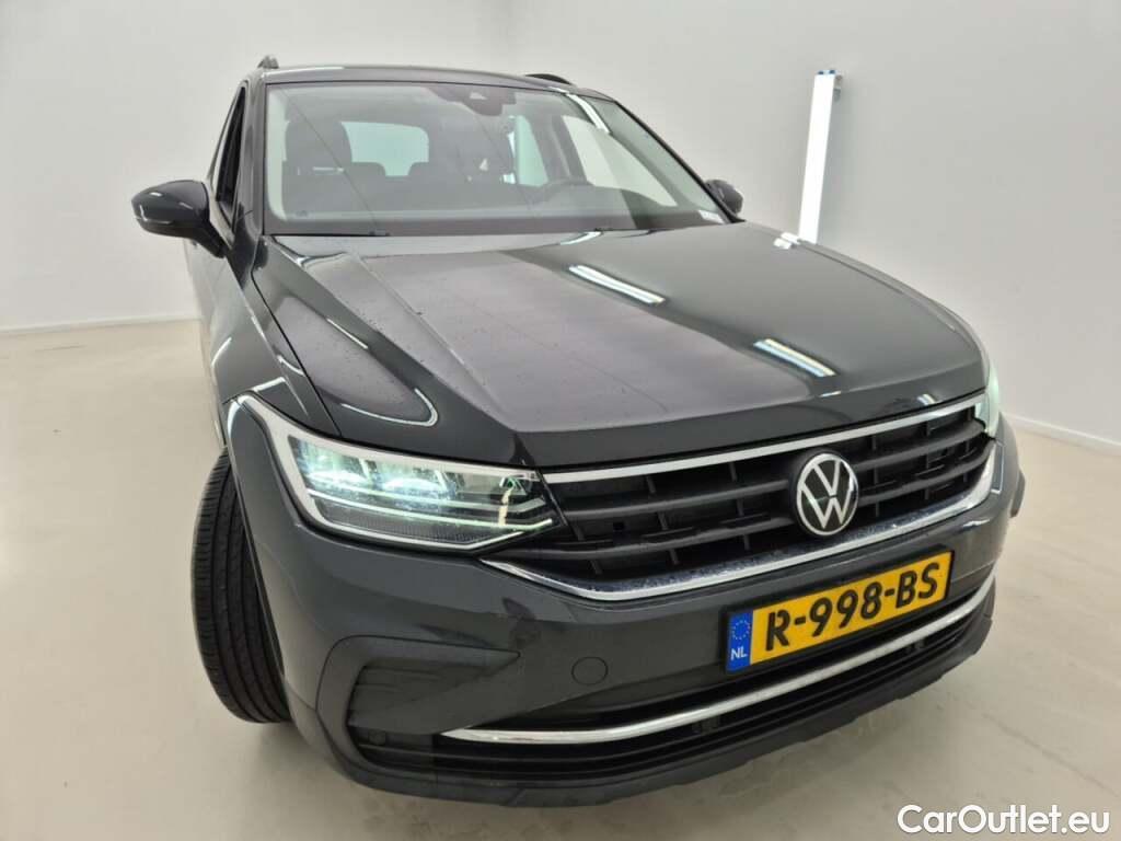  Volkswagen  Tiguan 1.5 TSI Life #2