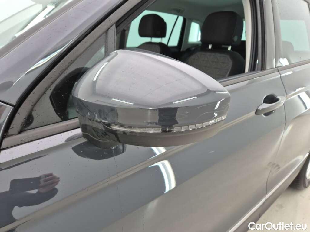  Volkswagen  Tiguan 1.5 TSI Life #16