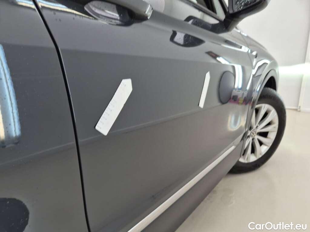 Volkswagen  Tiguan 1.5 TSI Life #10