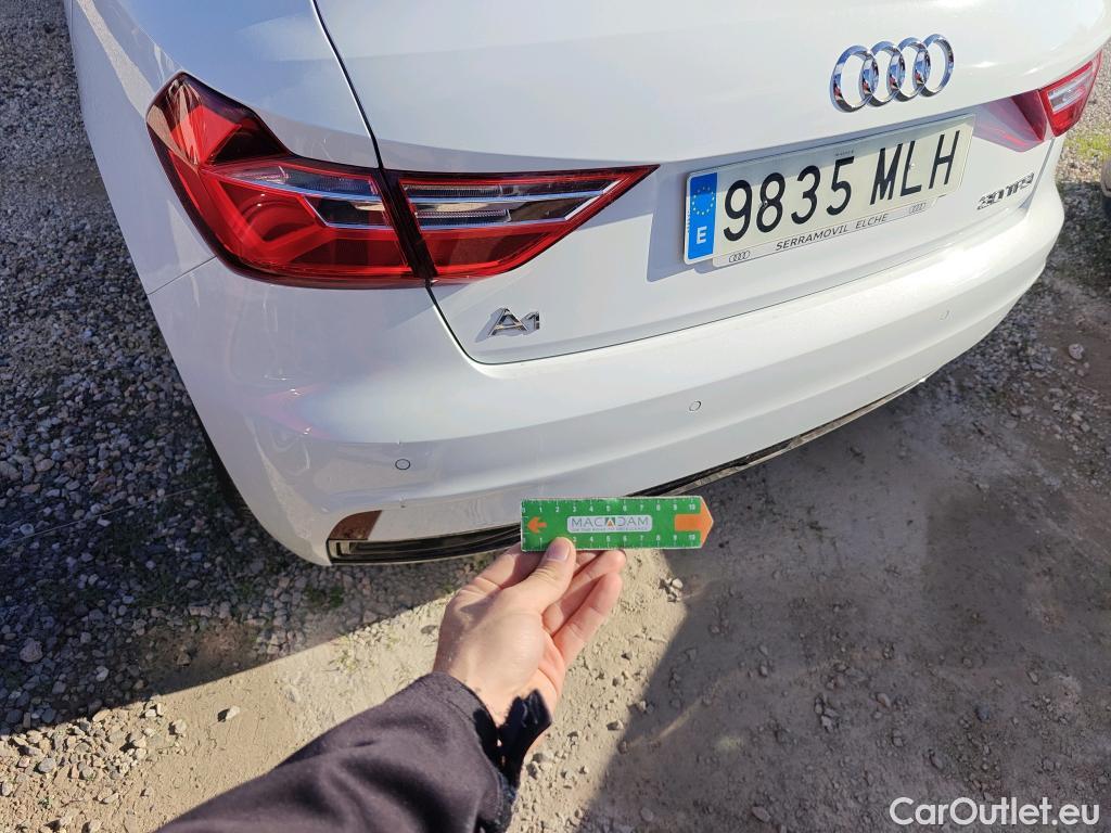  Audi  A1 Sportback AUDI A1 / 2018 / 5P / berlina con portón Sportback Advanced 30 TFSI 81kW (110CV) #11