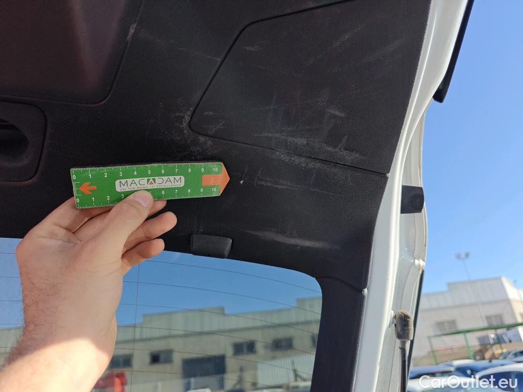  Audi  A1 Sportback AUDI A1 / 2018 / 5P / berlina con portón Sportback Advanced 30 TFSI 81kW (110CV) #5