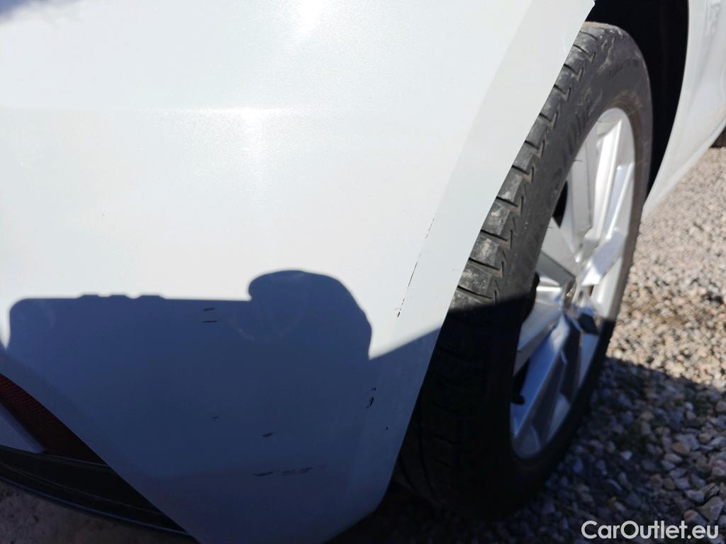  Audi  A1 Sportback AUDI A1 / 2018 / 5P / berlina con portón Sportback Advanced 30 TFSI 81kW (110CV) #14