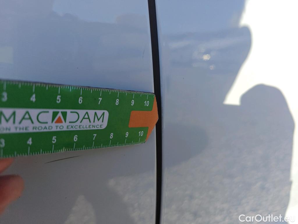  Audi  A1 Sportback AUDI A1 / 2018 / 5P / berlina con portón Sportback Advanced 30 TFSI 81kW (110CV) #34