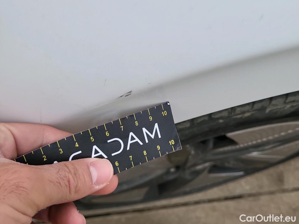  Hyundai   Ioniq HYUNDAI / 2019 / 5P / berlina con portón 1.6 GDI HEV Tecno DCT #29