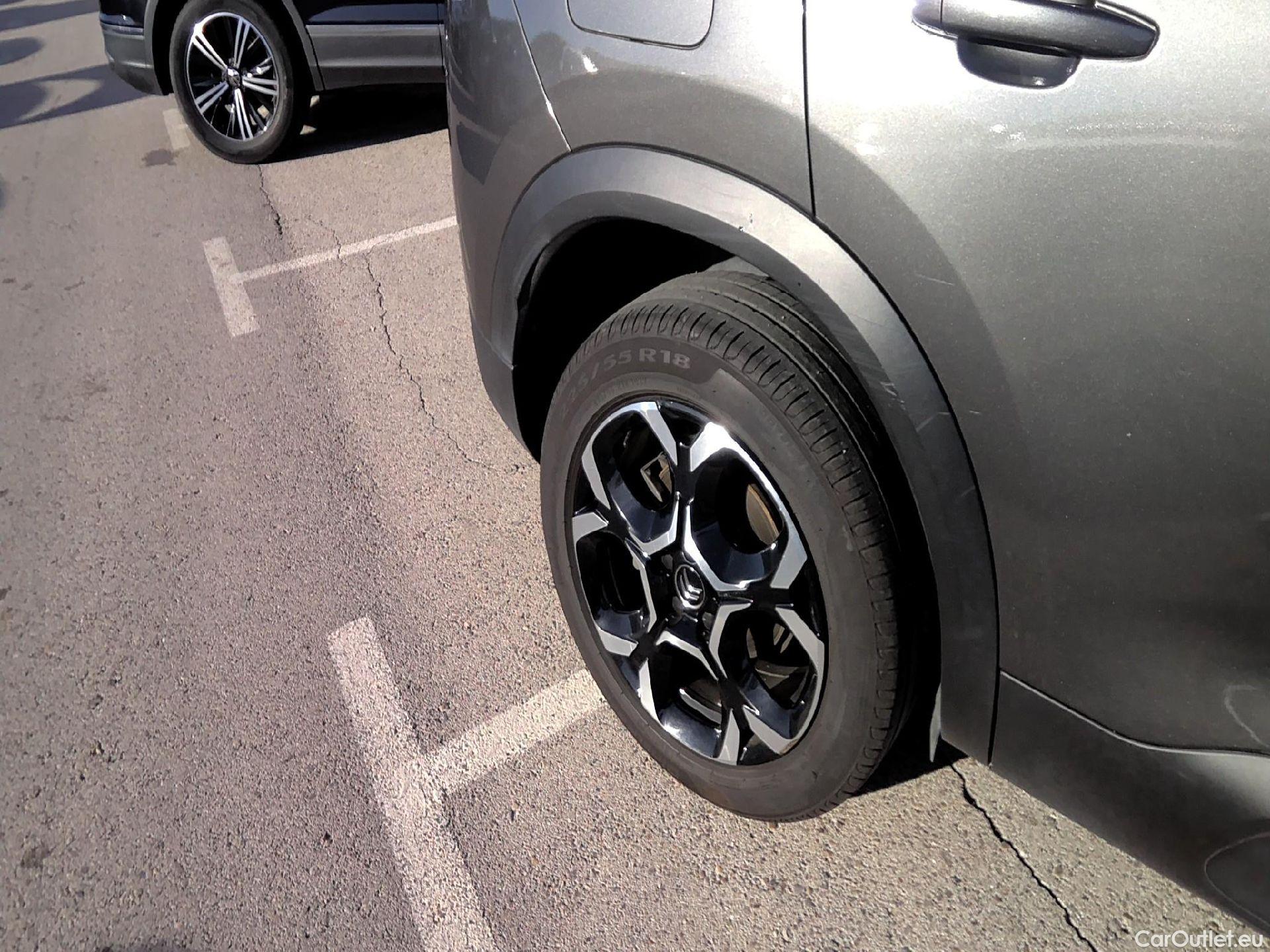  Citroen  C5 CITROEN  Aircross / 2022 / 5P / todoterreno BlueHdi 96kW (130CV) S&S EAT8 C Series(SP) #27