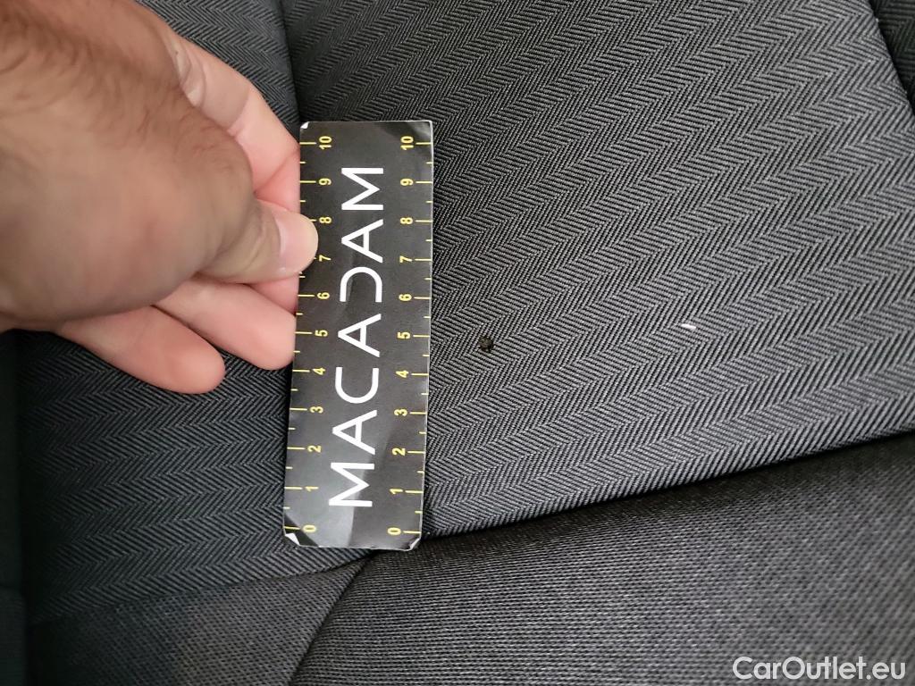  Hyundai   Ioniq HYUNDAI / 2019 / 5P / berlina con portón 1.6 GDI HEV Tecno DCT #4