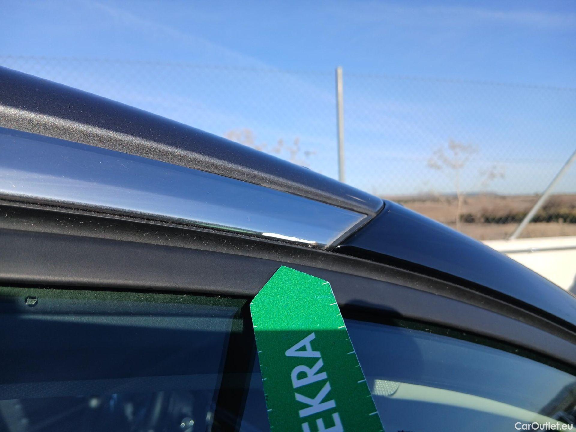  Citroen  C5 CITROEN  Aircross / 2022 / 5P / todoterreno BlueHdi 96kW (130CV) S&S EAT8 C Series(SP) #21