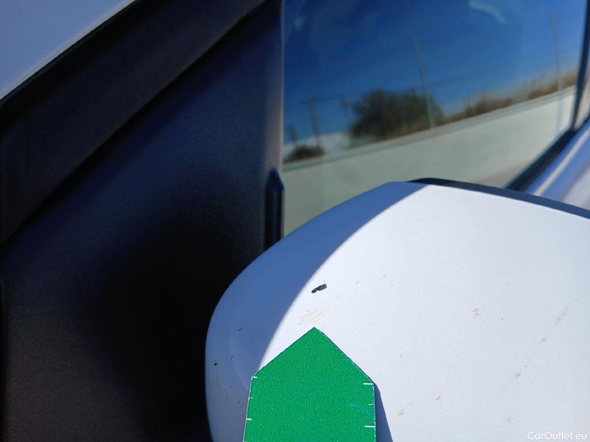  Ford  Kuga FORD  / 2016 / 5P / todoterreno 1.5 EcoBoost 88kW 4x2 Trend+ (CX) #13