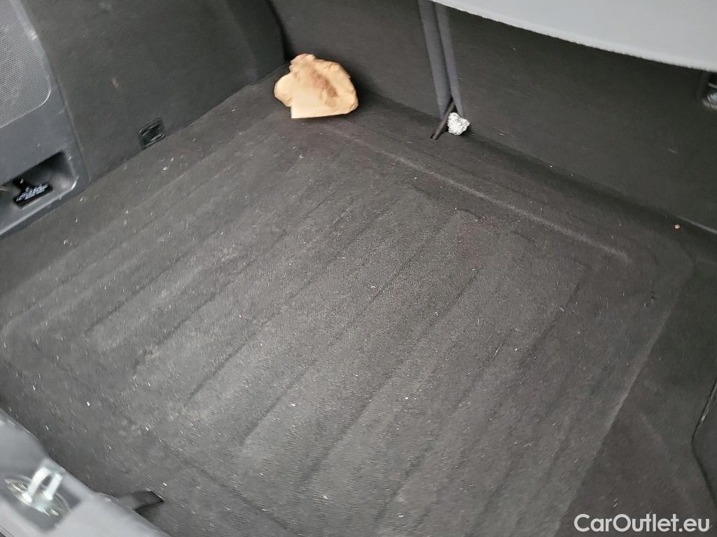  Hyundai   Ioniq HYUNDAI / 2019 / 5P / berlina con portón 1.6 GDI HEV Tecno DCT #23