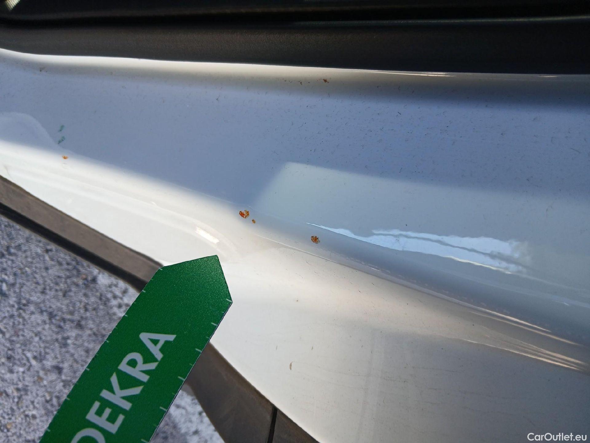  Ford  Kuga FORD  / 2016 / 5P / todoterreno 1.5 EcoBoost 88kW 4x2 Trend+ (CX) #25