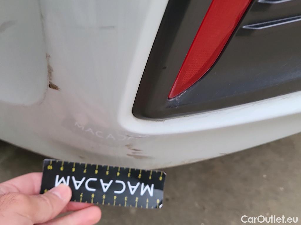  Hyundai   Ioniq HYUNDAI / 2019 / 5P / berlina con portón 1.6 GDI HEV Tecno DCT #20