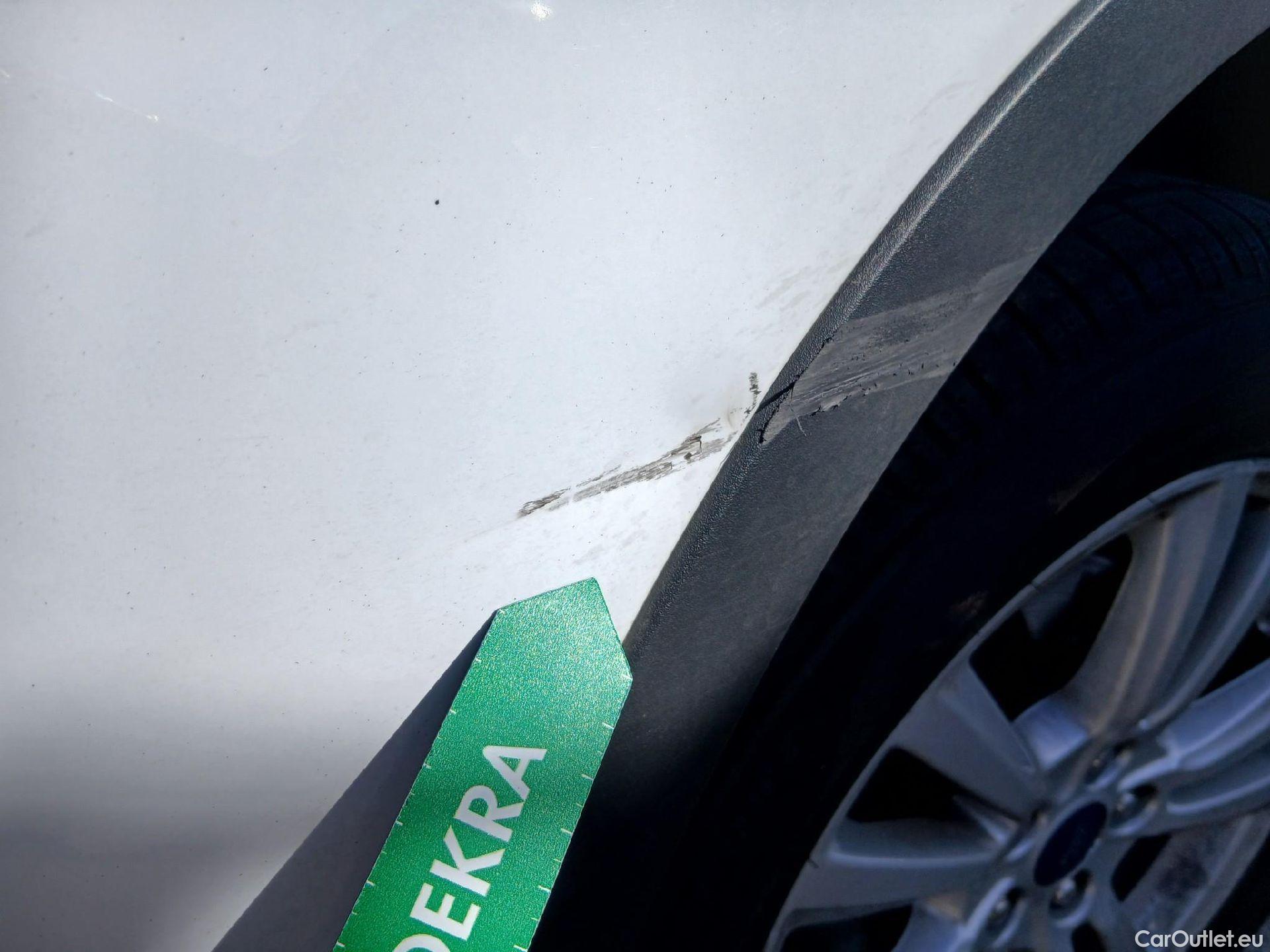  Ford  Kuga FORD  / 2016 / 5P / todoterreno 1.5 EcoBoost 88kW 4x2 Trend+ (CX) #54