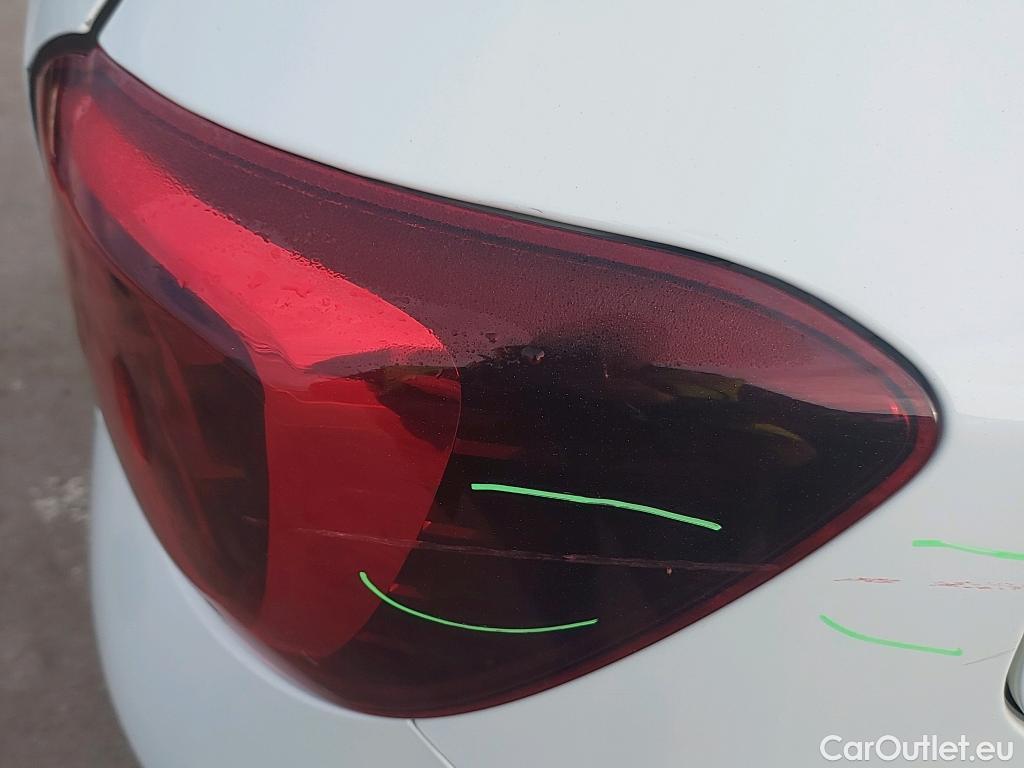  Dacia  Sandero DACIA  / 2016 / 5P / berlina con portón Stepway Essential TCE 74kW (100CV) GLP #5