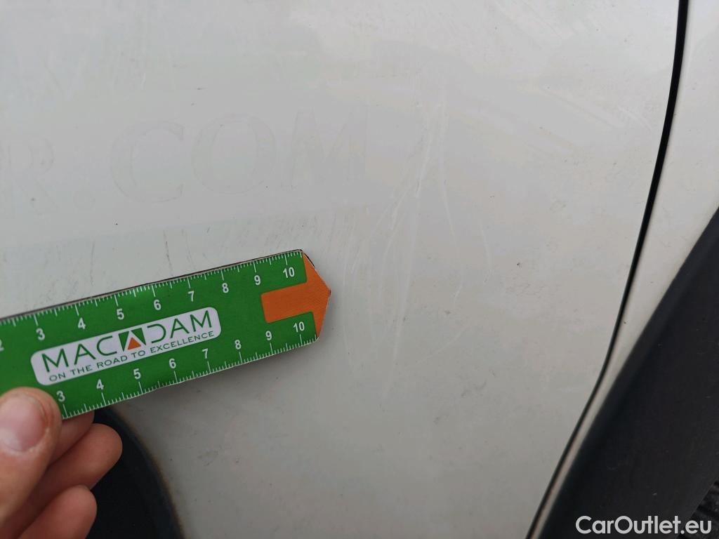  Citroen  C3 CITROEN  / 2020 / 5P / berlina con portón PureTech 60KW (83CV) FEEL #15