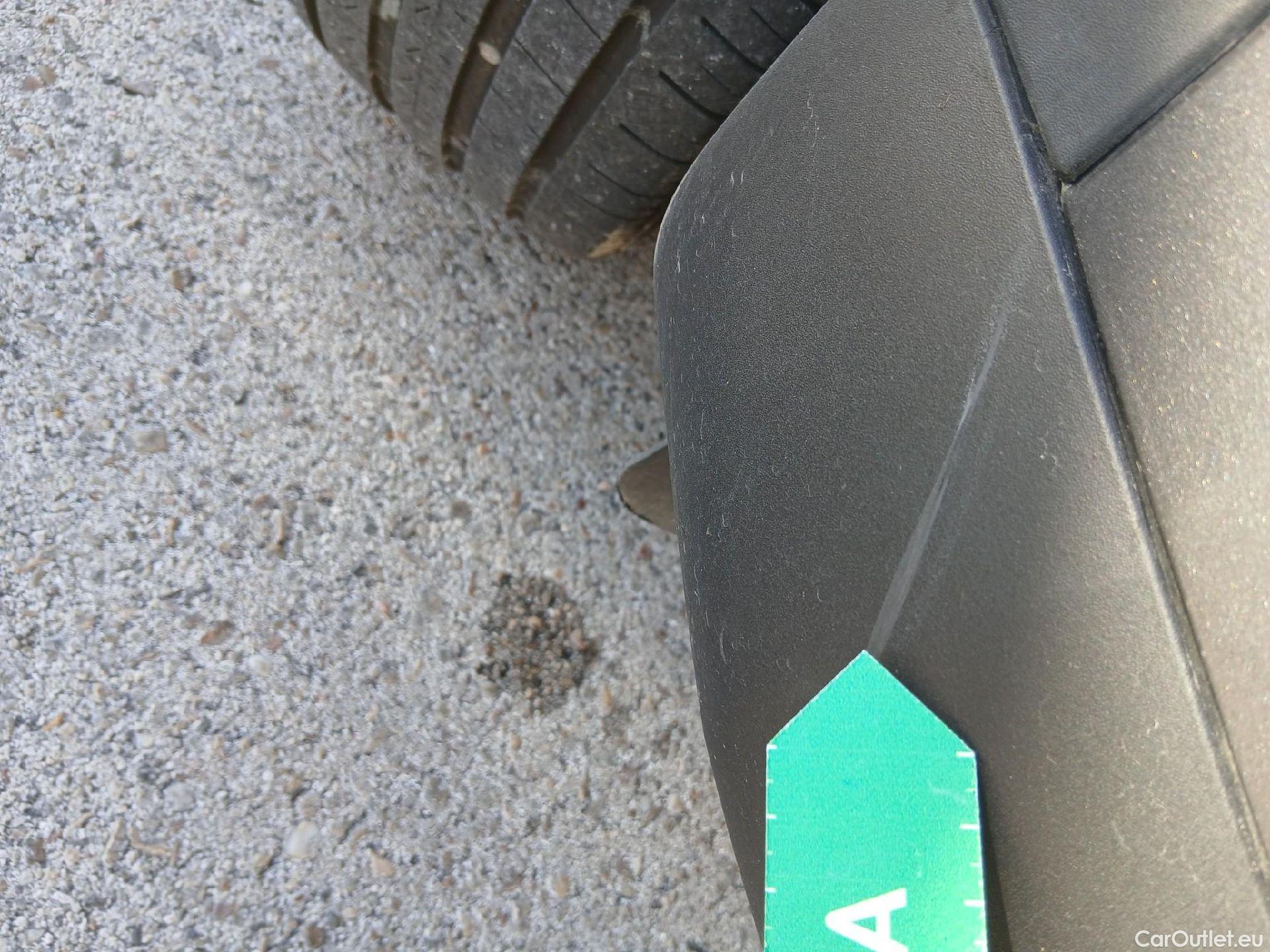  Citroen  C5 CITROEN  Aircross / 2022 / 5P / todoterreno BlueHdi 96kW (130CV) S&S EAT8 C Series(SP) #2