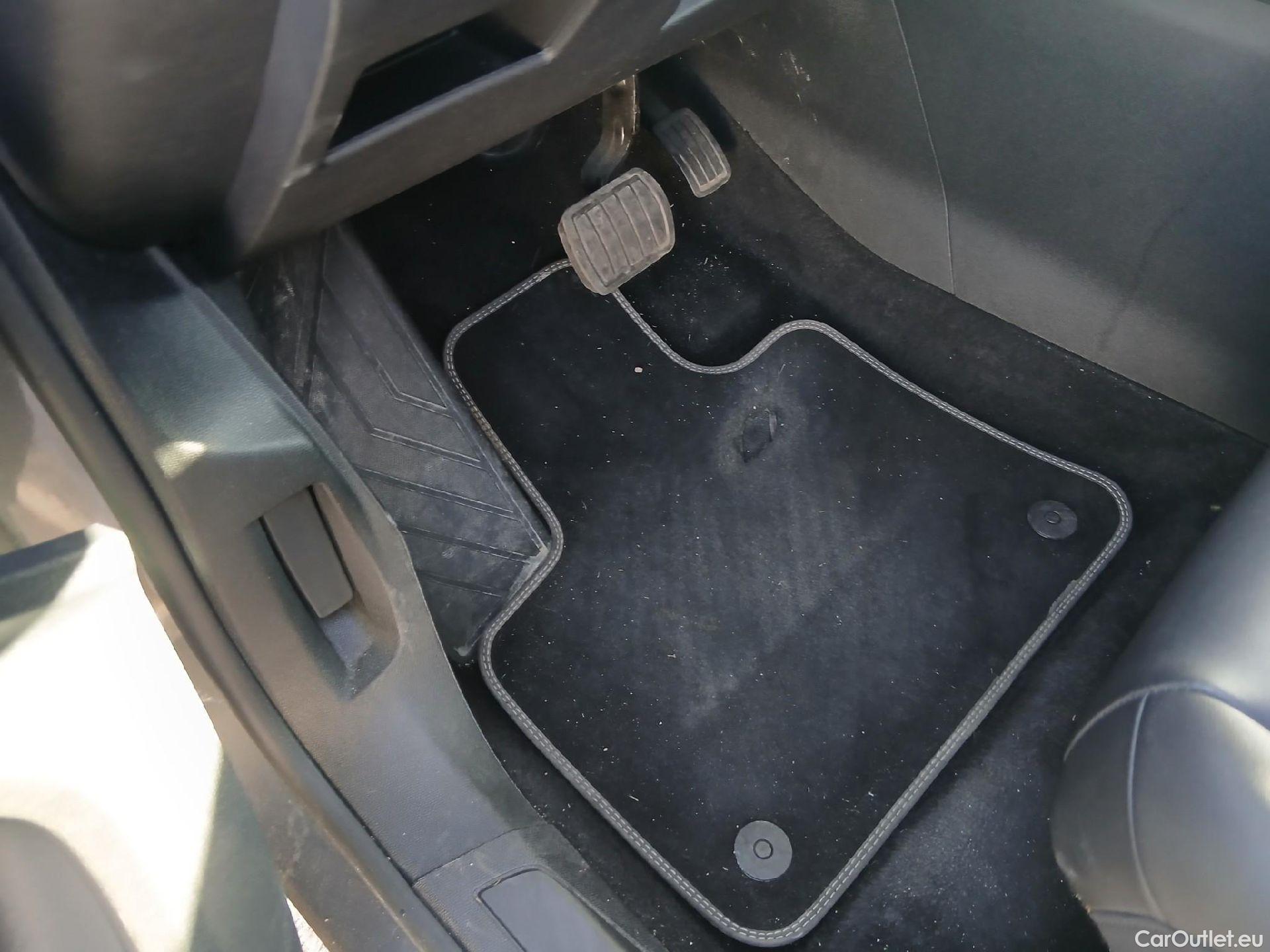  Citroen  C5 CITROEN  Aircross / 2022 / 5P / todoterreno BlueHdi 96kW (130CV) S&S EAT8 C Series(SP) #8