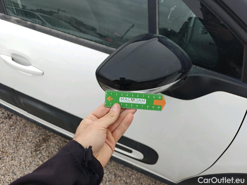  Citroen  C3 CITROEN  / 2020 / 5P / berlina con portón PureTech 60KW (83CV) FEEL #33