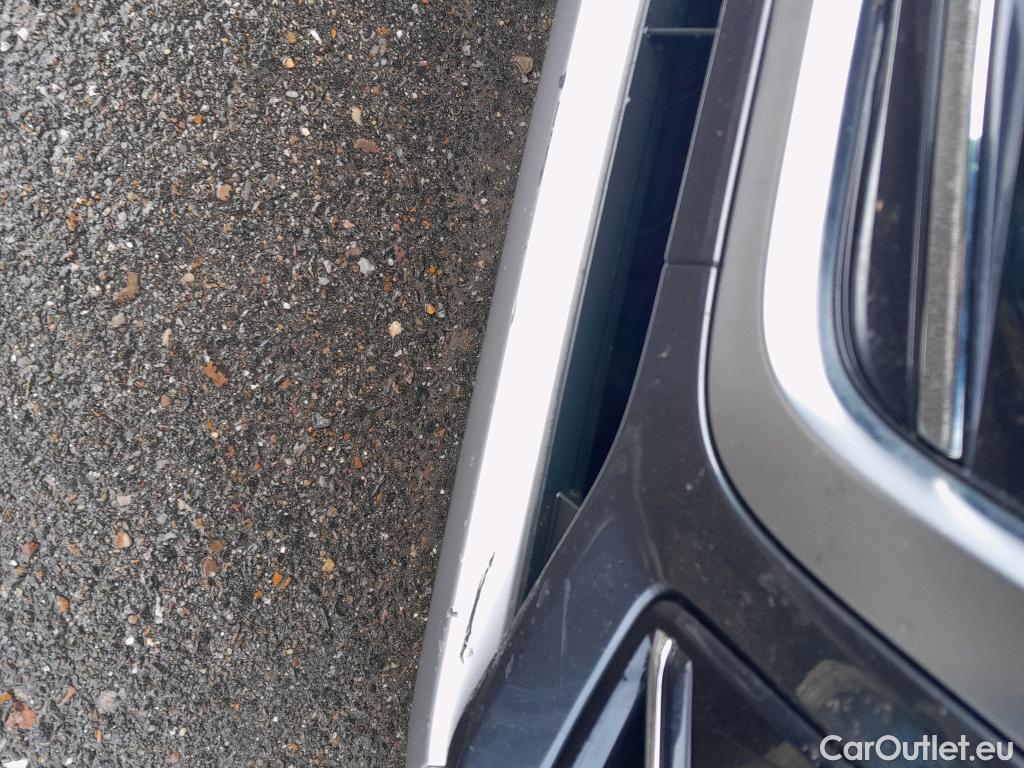  Audi  Q5 AUDI  / 2016 / 5P / todoterreno Design 35 TDI 120kW S tronic (AC) #16