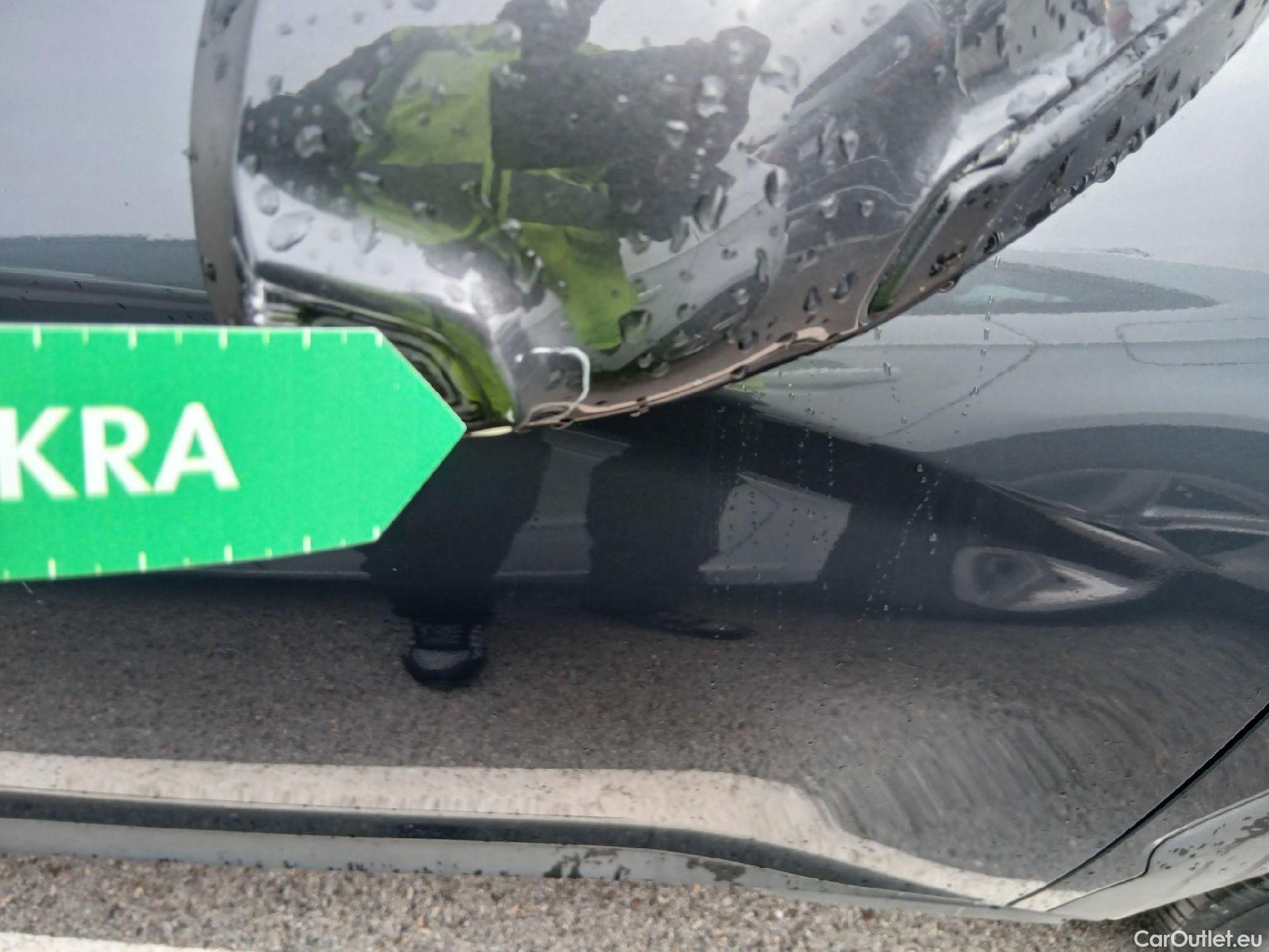  Hyundai  Konna HYUNDAI Kona / 2020 / 5P / todoterreno 1.6 GDI HEV Maxx DCT #19