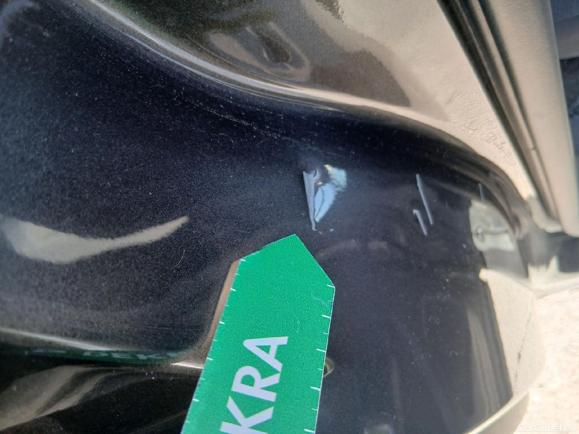  Citroen  C5 CITROEN  Aircross / 2022 / 5P / todoterreno BlueHdi 96kW (130CV) S&S EAT8 C Series(SP) #33