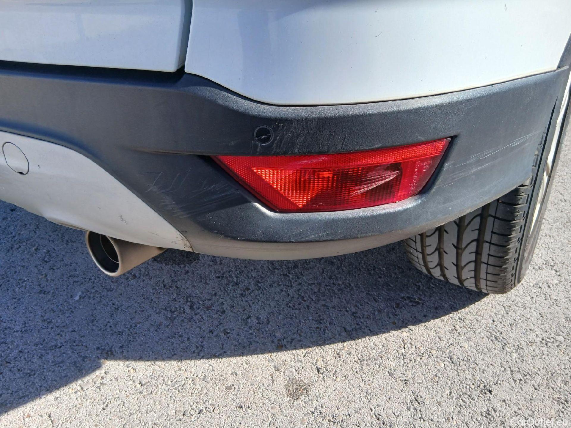  Ford  Kuga FORD  / 2016 / 5P / todoterreno 1.5 EcoBoost 88kW 4x2 Trend+ (CX) #44