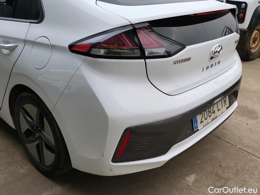  Hyundai   Ioniq HYUNDAI / 2019 / 5P / berlina con portón 1.6 GDI HEV Tecno DCT #19