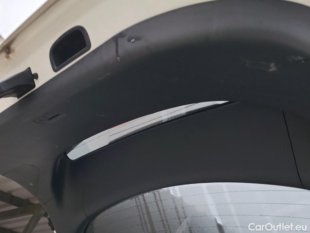  Hyundai   Ioniq HYUNDAI / 2019 / 5P / berlina con portón 1.6 GDI HEV Tecno DCT #13