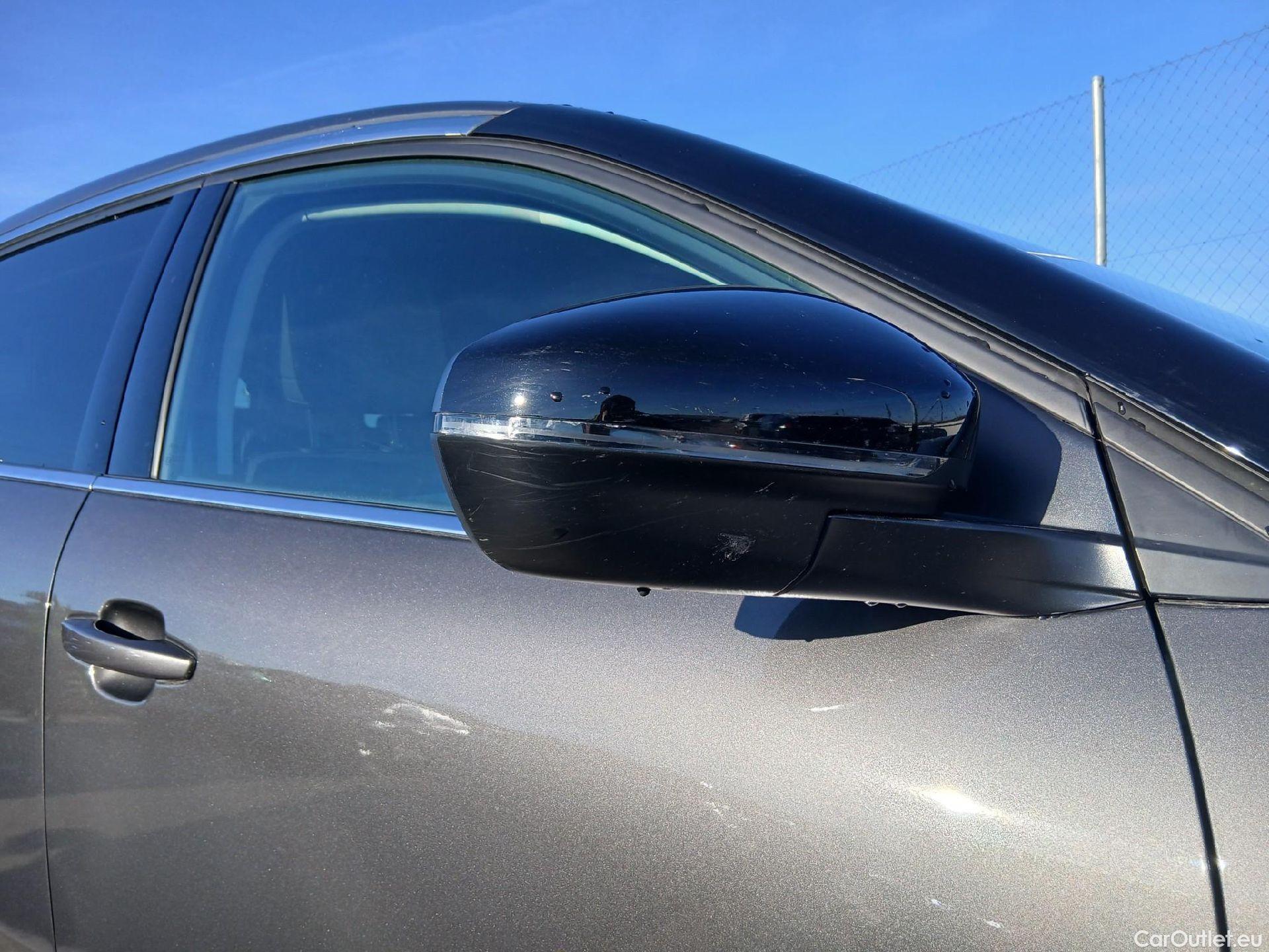  Citroen  C5 CITROEN  Aircross / 2022 / 5P / todoterreno BlueHdi 96kW (130CV) S&S EAT8 C Series(SP) #22