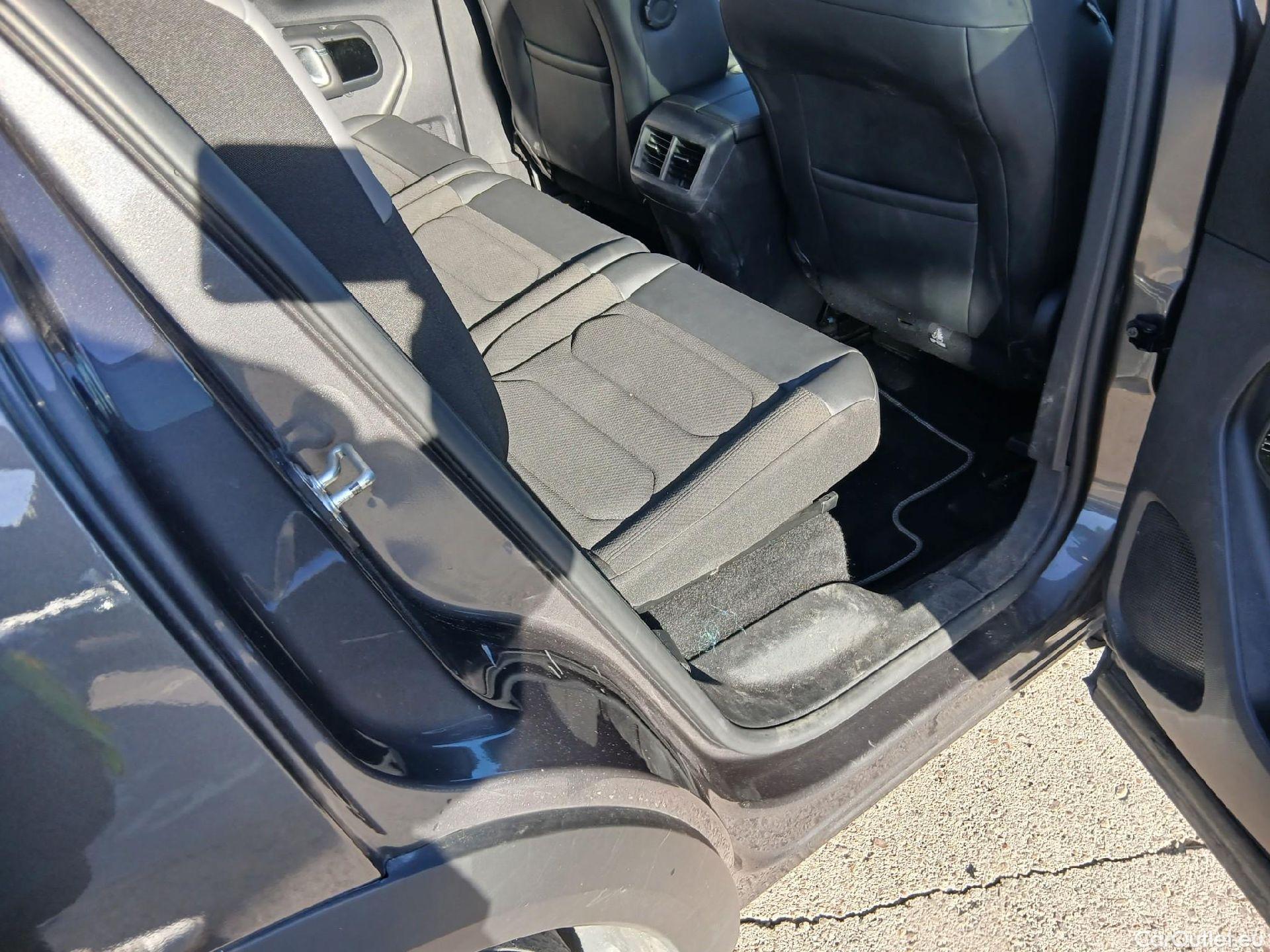  Citroen  C5 CITROEN  Aircross / 2022 / 5P / todoterreno BlueHdi 96kW (130CV) S&S EAT8 C Series(SP) #32