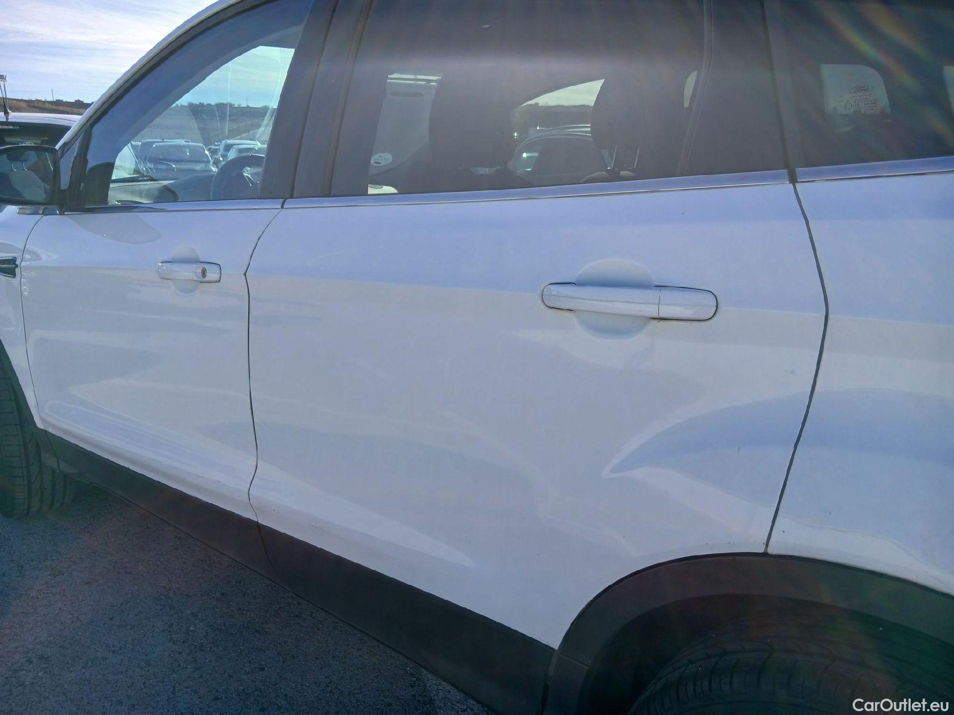  Ford  Kuga FORD  / 2016 / 5P / todoterreno 1.5 EcoBoost 88kW 4x2 Trend+ (CX) #27