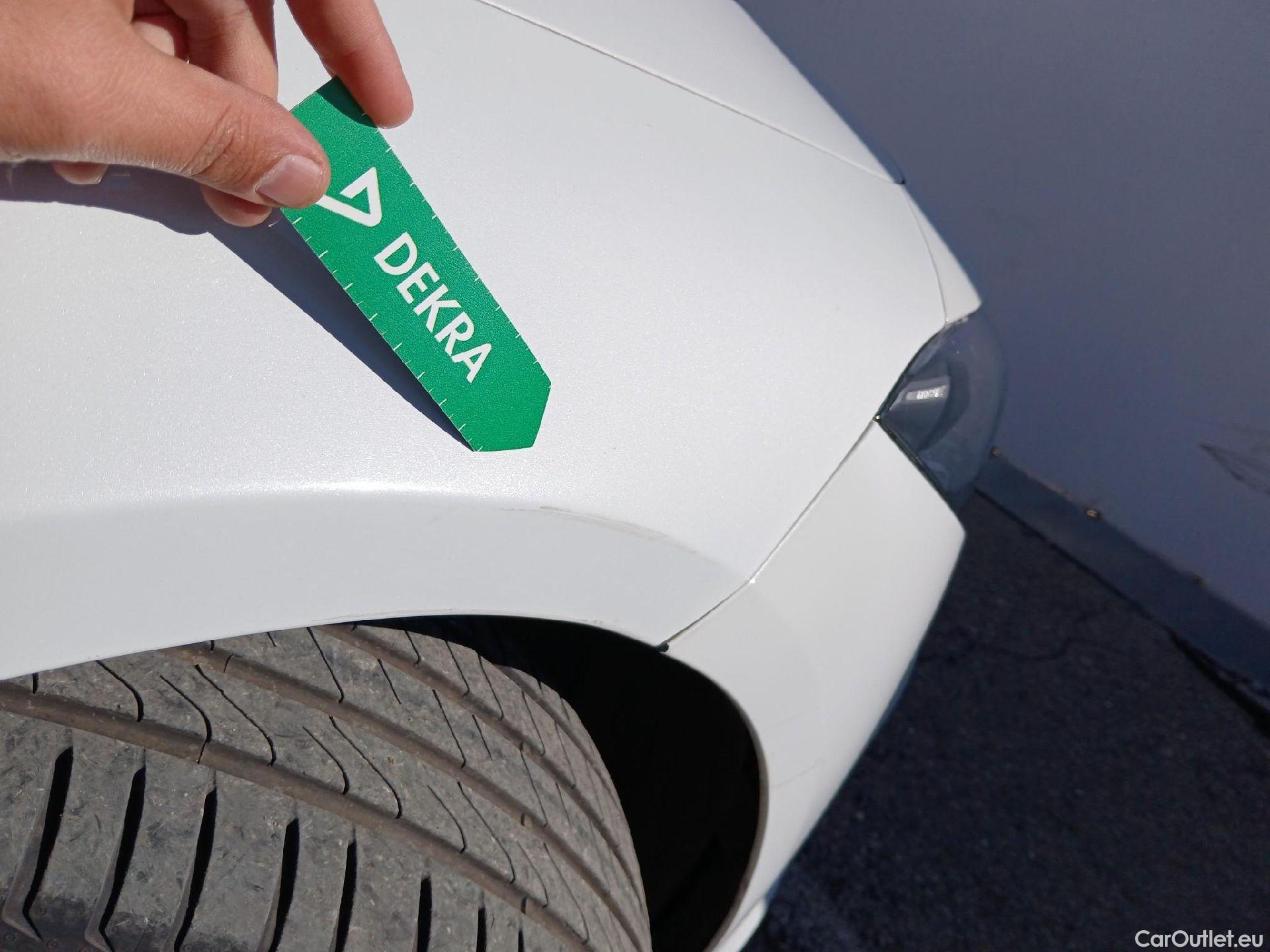  Mercedes  CLA-Klasse MERCEDES-BENZ CLA / 2019 / 4P / coupé CLA 220 D DCT #35