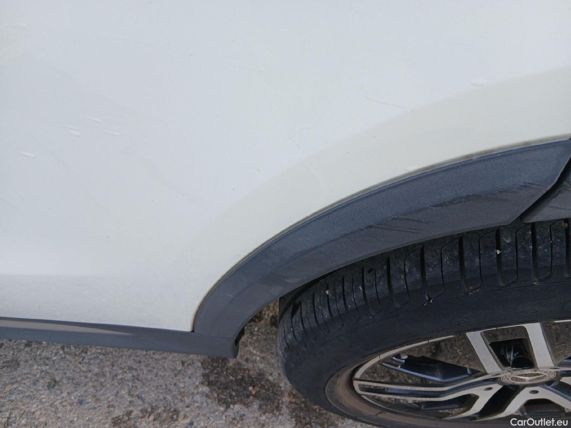  Mercedes  GLA MERCEDES-BENZ  / 2020 / 5P / todoterreno  200 D #19