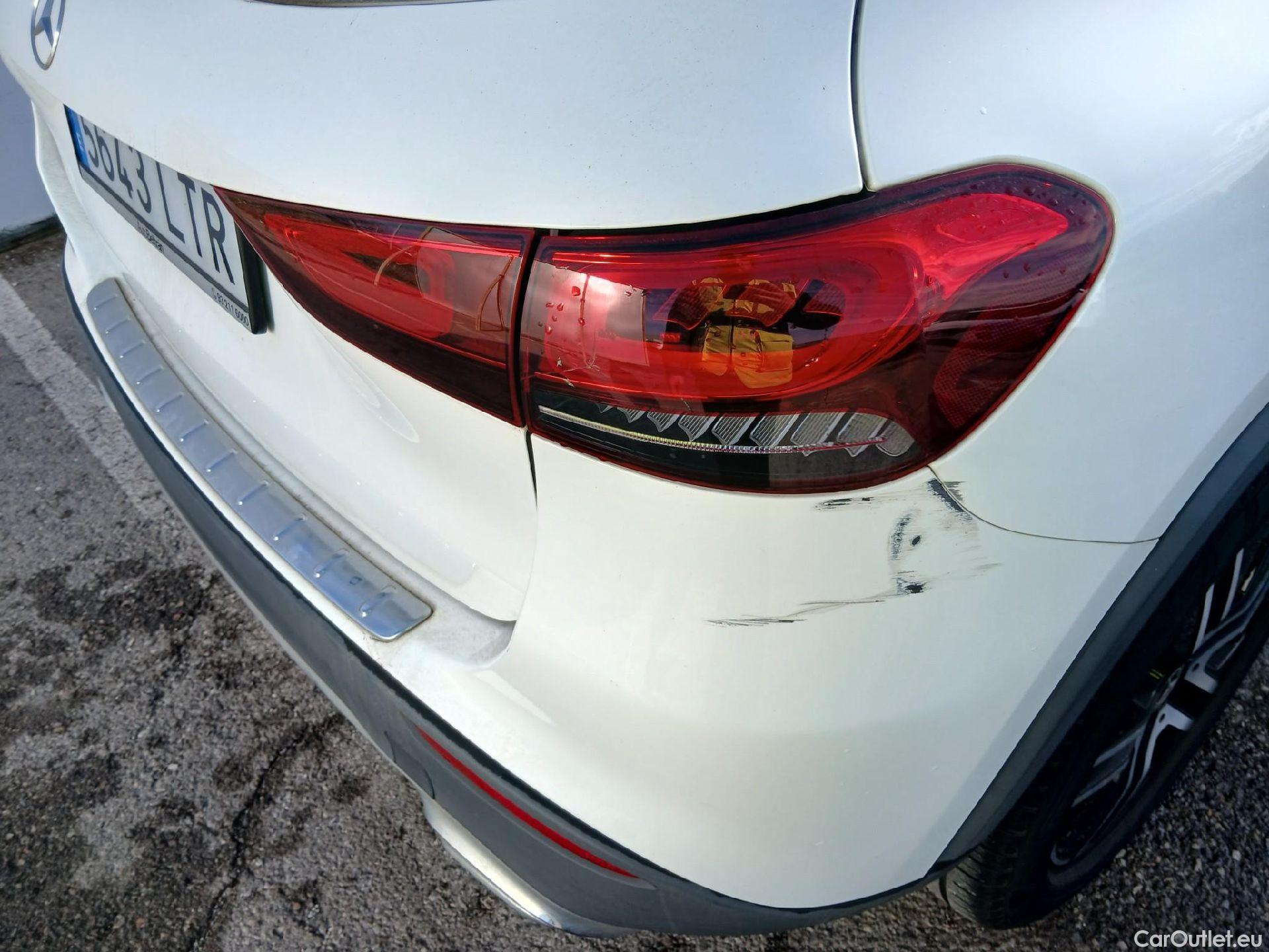  Mercedes  GLA MERCEDES-BENZ  / 2020 / 5P / todoterreno  200 D #25