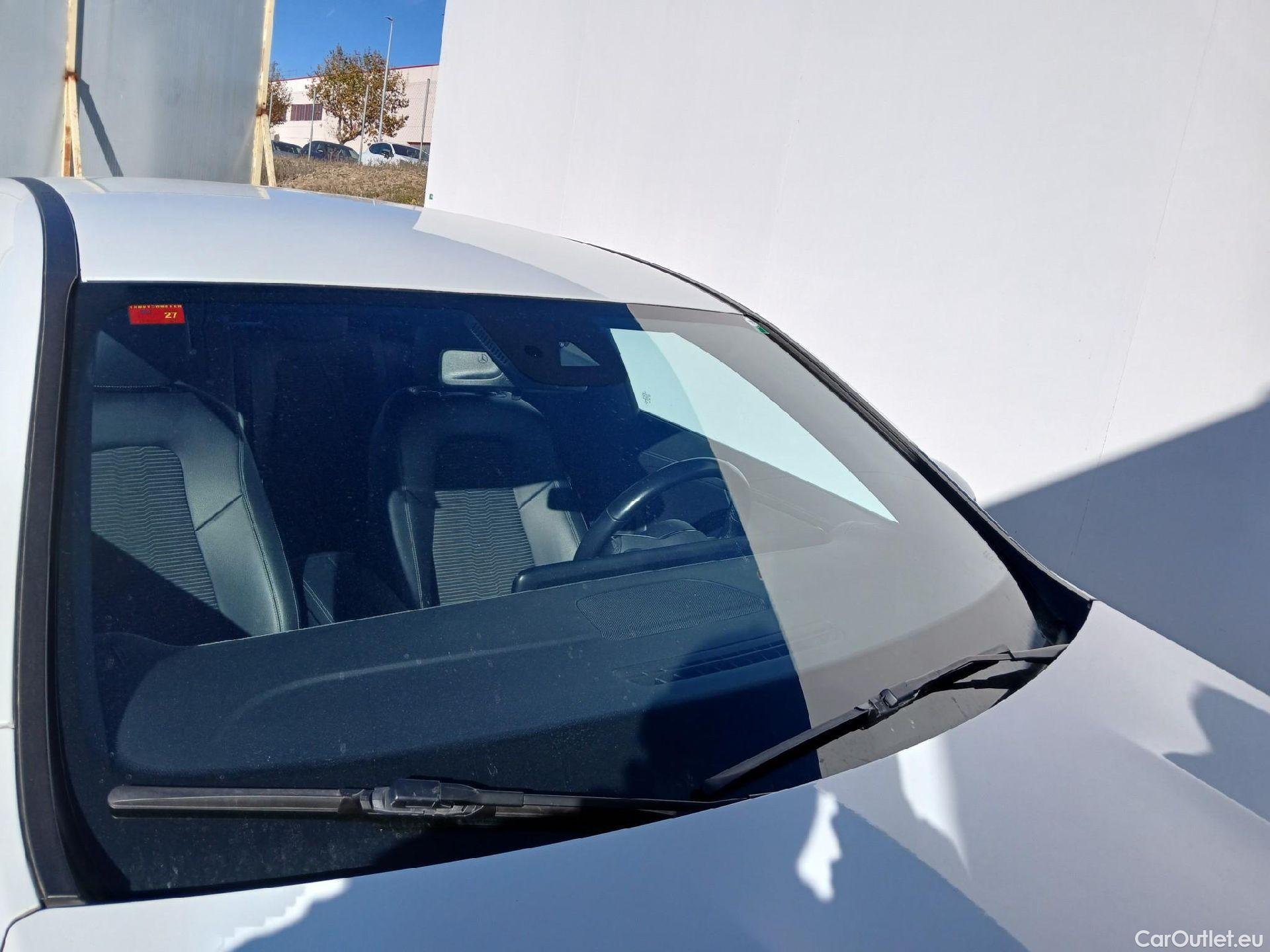  Mercedes  CLA-Klasse MERCEDES-BENZ CLA / 2019 / 4P / coupé CLA 220 D DCT #6