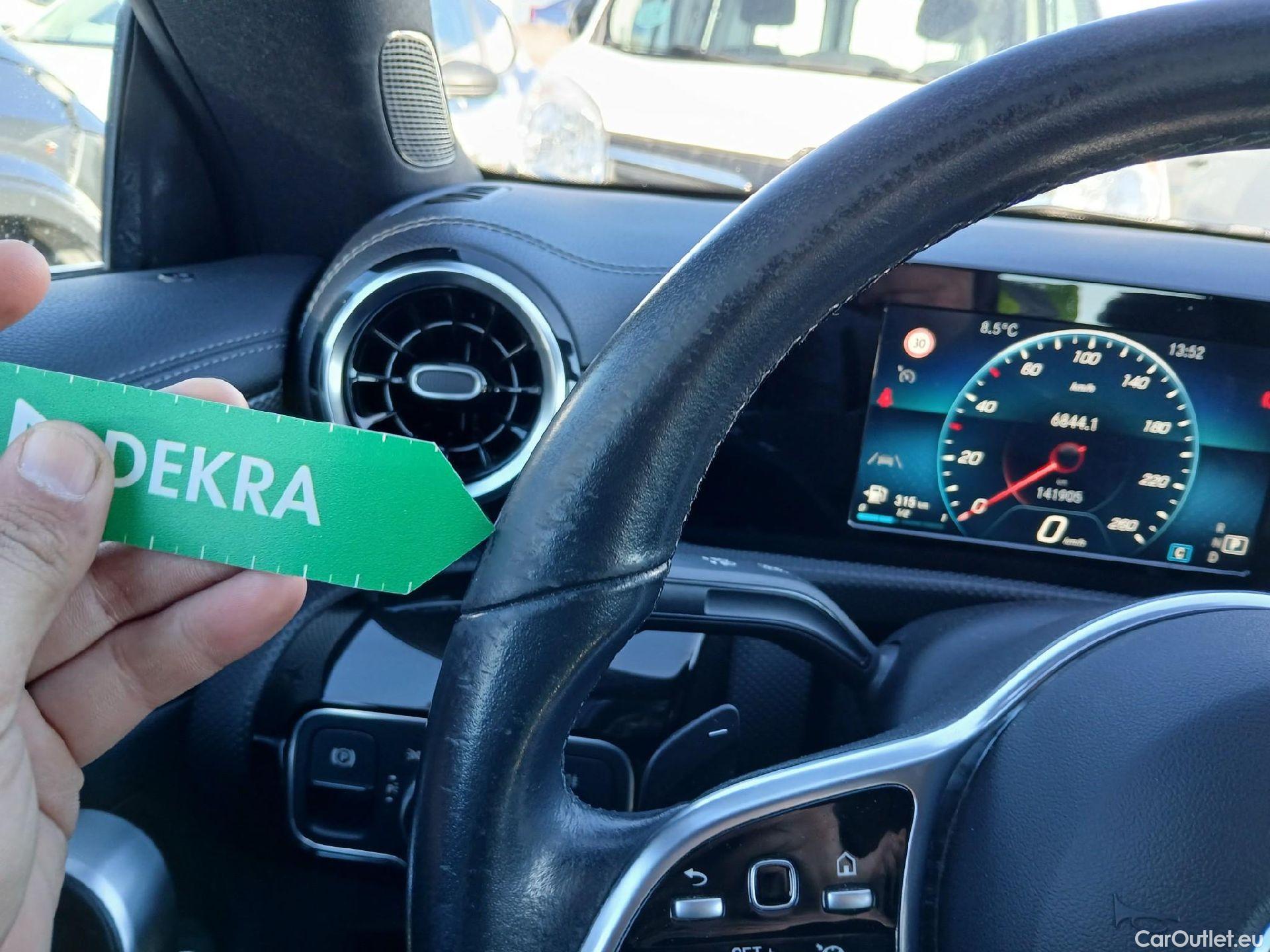  Mercedes  CLA-Klasse MERCEDES-BENZ CLA / 2019 / 4P / coupé CLA 220 D DCT #4