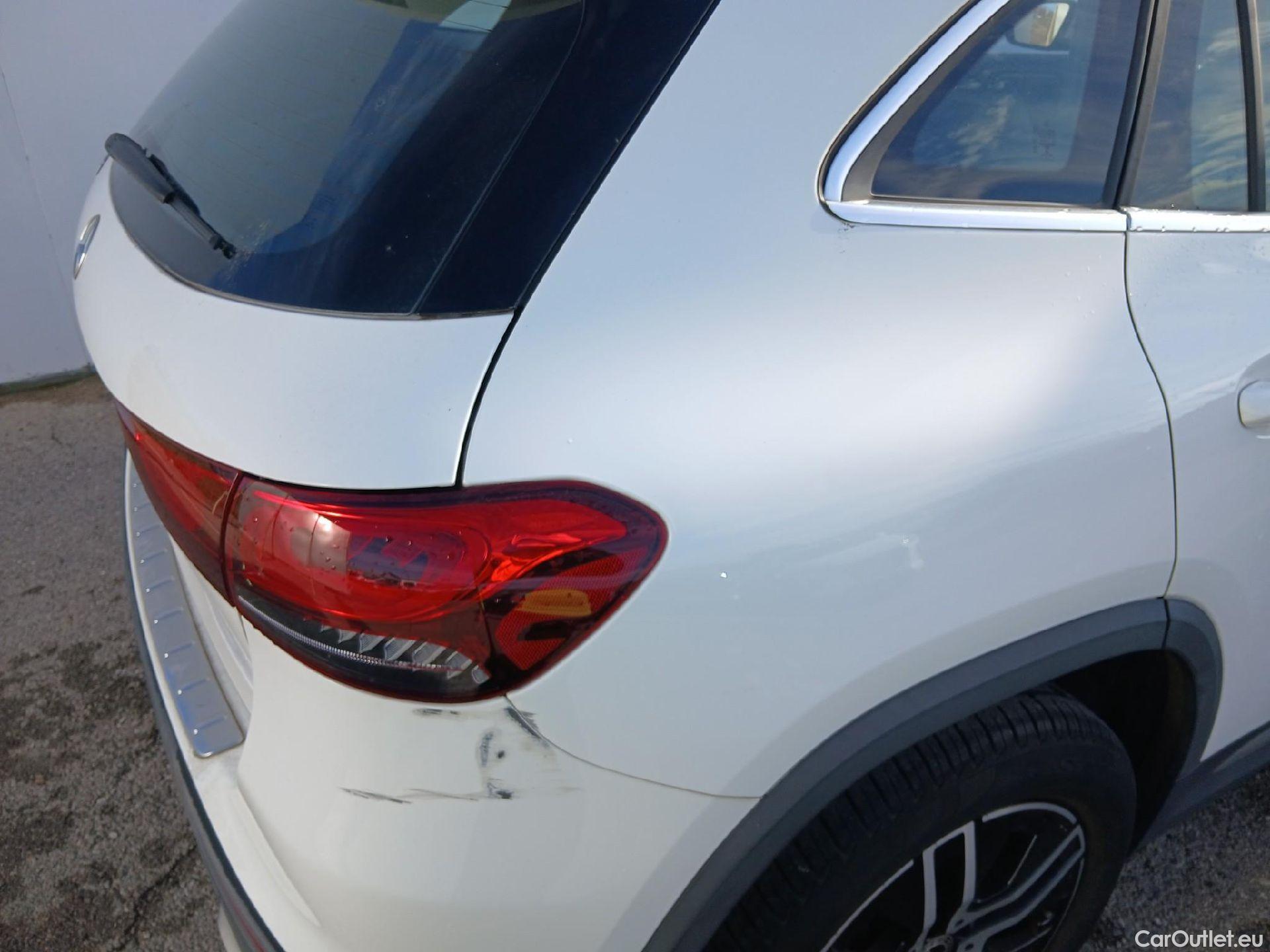  Mercedes  GLA MERCEDES-BENZ  / 2020 / 5P / todoterreno  200 D #26