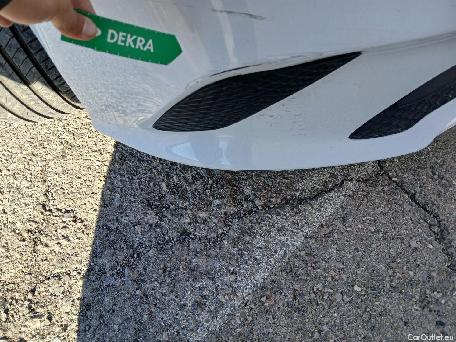  Mercedes  CLA-Klasse MERCEDES-BENZ CLA / 2019 / 4P / coupé CLA 220 D DCT #7