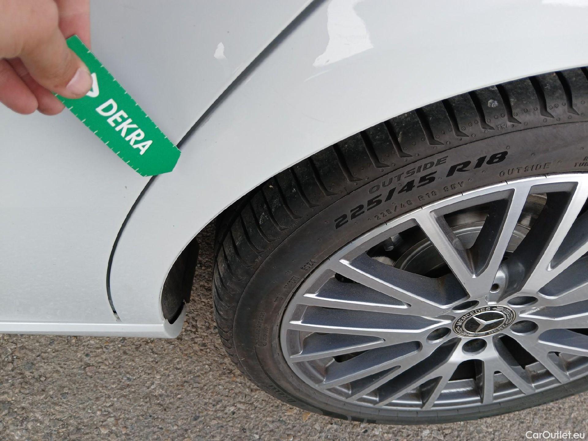  Mercedes  CLA-Klasse MERCEDES-BENZ CLA / 2019 / 4P / coupé CLA 220 D DCT #21