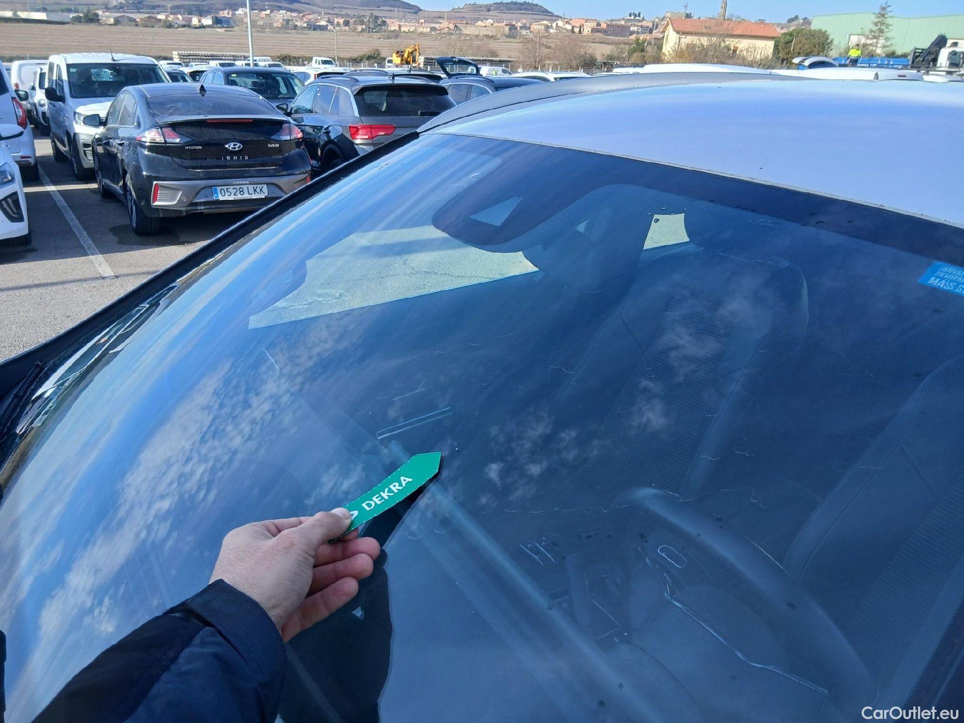  Mercedes  GLA MERCEDES-BENZ  / 2020 / 5P / todoterreno  200 D #8